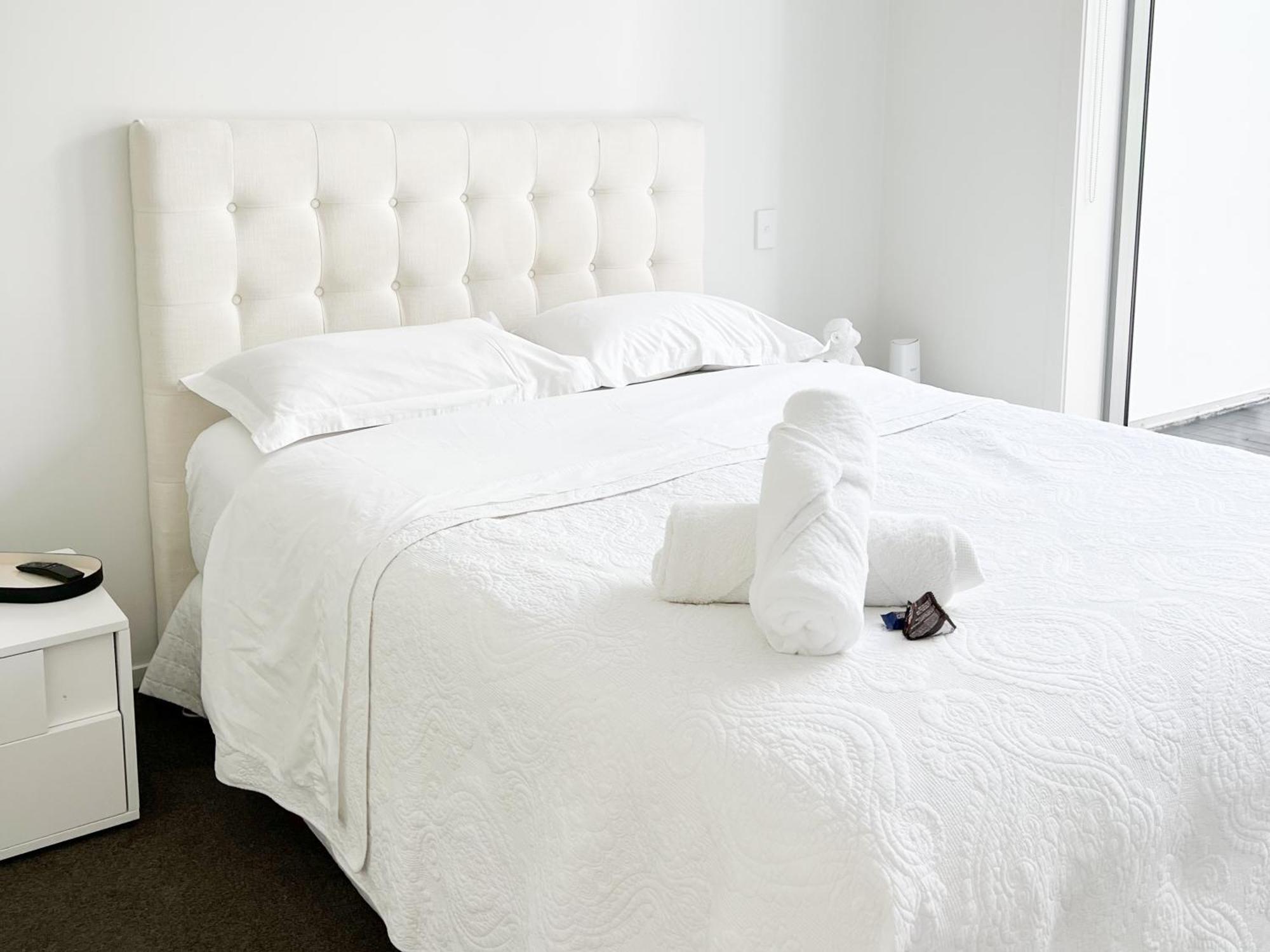 Luxury 2 Bedroom Apartment With Cocktail Bar And Espresso Machine Auckland Esterno foto